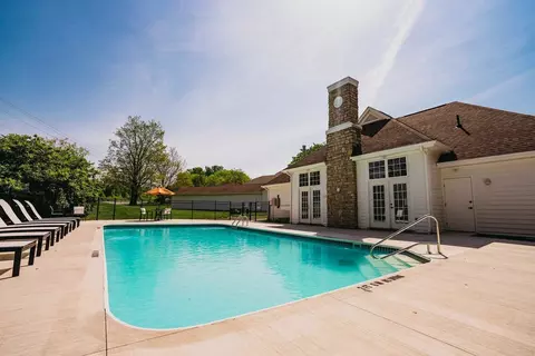 5000 Brelsford Woods Dr #4916, Westerville, OH 43081