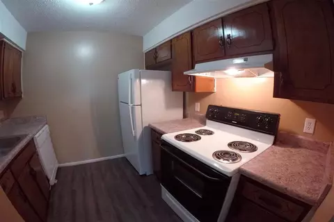 600 S Harrison St #77, Olathe, KS 66061
