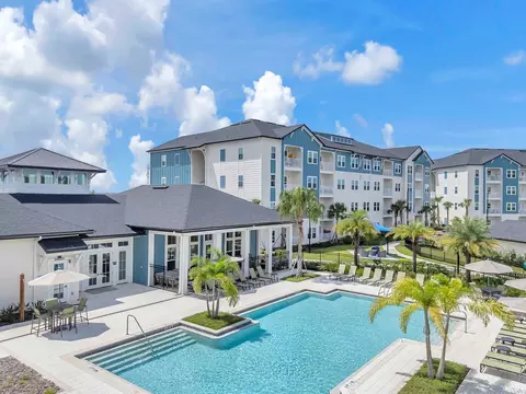6415 Annapolis Loop #04-208, Palmetto, FL 34221