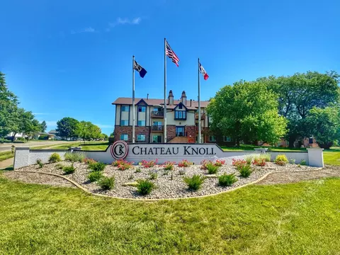 2900 Middle Rd #3614, Bettendorf, IA 52722