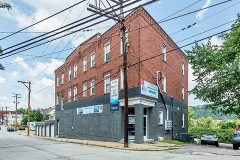 473 Wall Ave #D, Wall, PA 15148