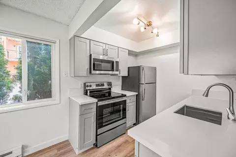 3750 SW 108th Ave #15, Beaverton, OR 97005