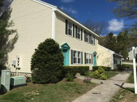 125 Eastgate Way #89, Manchester, NH 03109