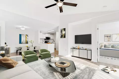 21222 Nautique Blvd #06-302, Cornelius, NC 28031