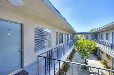 12939 Bonaparte Ave UNIT 20, Los Angeles, CA 90066