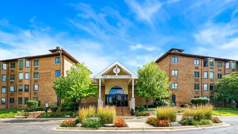 1101 Iroquois Ave #1114, Naperville, IL 60563
