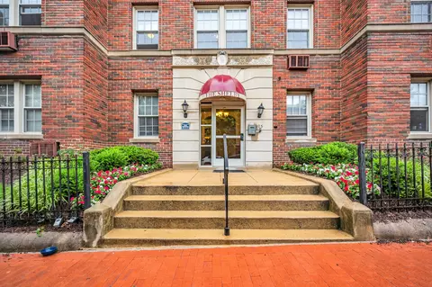 405 10th St NE #305, Washington, DC 20002