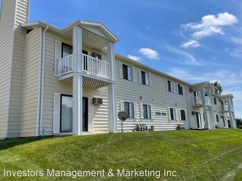 1524 12th St NW #1536, Minot, ND 58703
