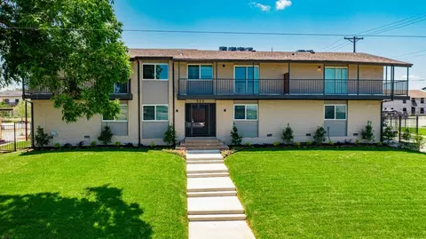 523 N Ewing Ave #PARK-302, Dallas, TX 75203