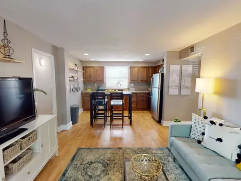 633 N Mcknight Road St #B8615B, Saint Louis, MO 63132