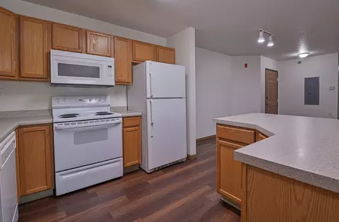 2750 S 38th St #110, Grand Forks, ND 58201