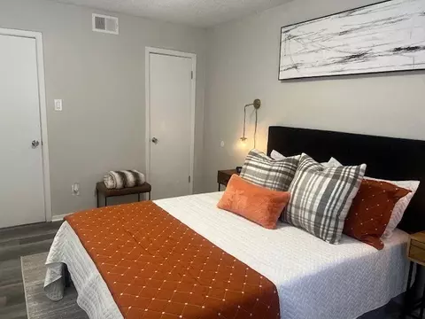 3000 Las Vegas Trl #1011, Fort Worth, TX 76116