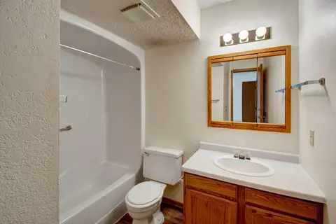 1508 Bison Dr #204, Williston, ND 58801 photo 4