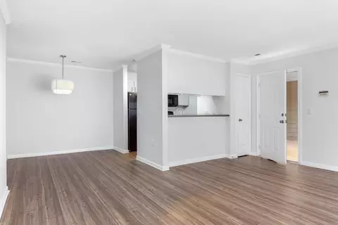 407 Guilford College Rd #427N, Greensboro, NC 27409