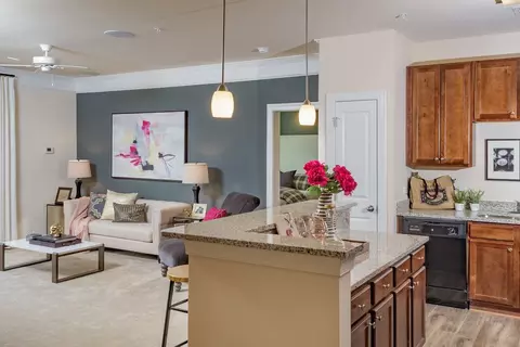 2350 Eden Woods Dr #108, Waldorf, MD 20601