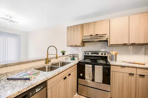4260 Brownsboro Rd #G-G28, Winston Salem, NC 27106