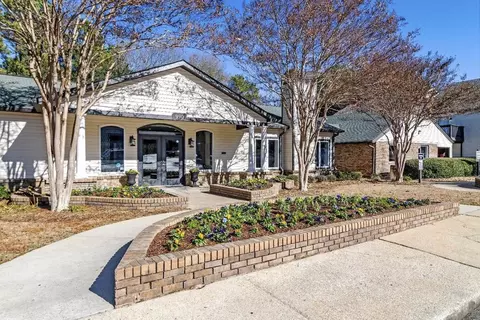 990 Wisteria Pl #3334-05, Hoover, AL 35216