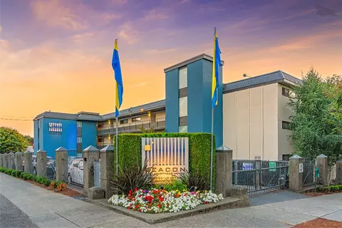 1701 12th Ave S #B208, Seattle, WA 98144