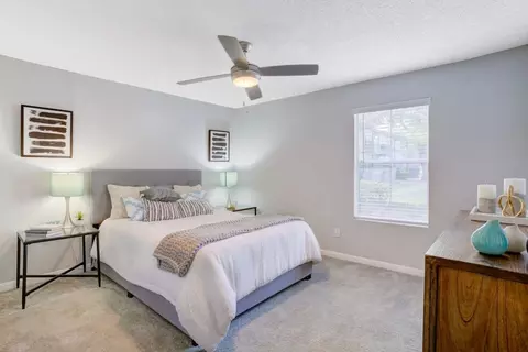 3230 S Gessner Rd #1811, Houston, TX 77063