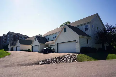 2655 High Ridge Trl #1, Fitchburg, WI 53713