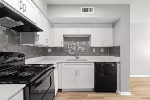 4919 Timberview Dr #4934E, Sherman, TX 75090