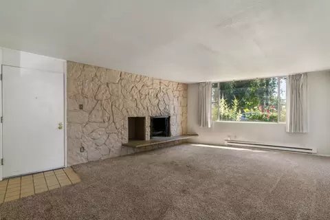 9 N Waverly Pl #211, Kennewick, WA 99336