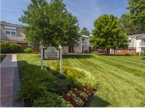 131 Mill Grove Dr #323, Norristown, PA 19403