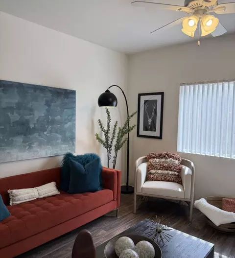 13621 W Glendale Ave #511, Glendale, AZ 85307