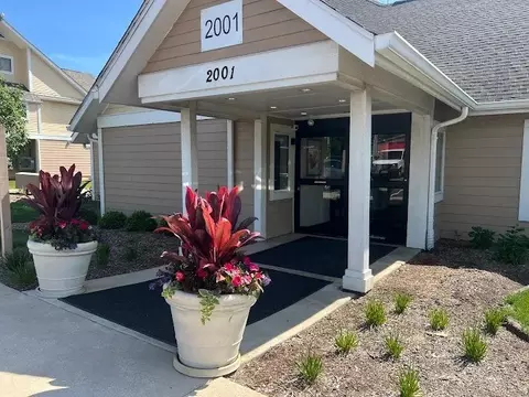 2001 S Highland Ave #2021-103, Lombard, IL 60148
