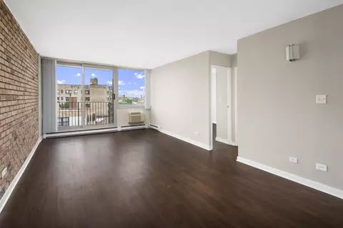 2470 N Clark St #1001, Chicago, IL 60614