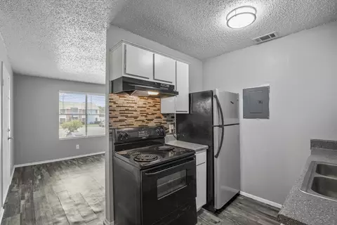 1519 Running Brook Dr #N/A-1030, Arlington, TX 76010