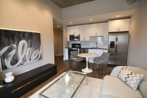 3833 N Broadway #3833-317, Chicago, IL 60613