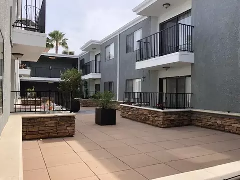 10834 Blix St #106, Los Angeles, CA 91602