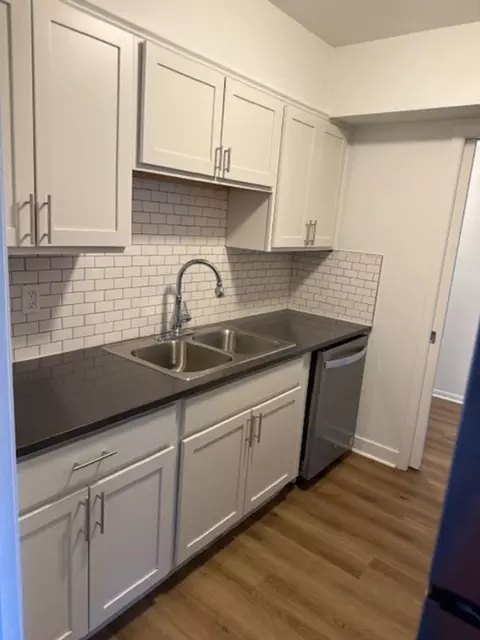 19220 Van Aken Blvd #203, Shaker Heights, OH 44122
