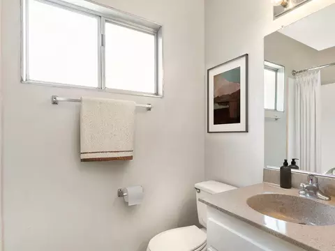 401 N Pass Ave #013-35, Burbank, CA 91505 photo 24