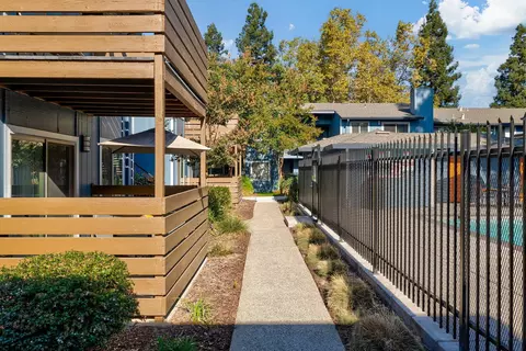 504 Northbank Ct #84, Stockton, CA 95207