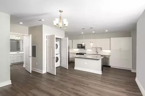 1527 3rd Ave #D0204, Columbus, GA 31901