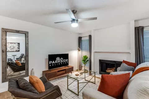 812 Cooper Square Cir #176, Arlington, TX 76013