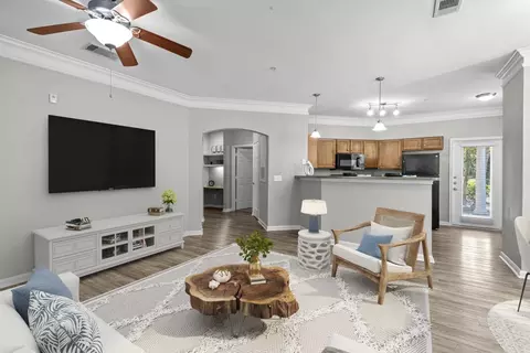 15050 Copper Grove Blvd #1804, Houston, TX 77095
