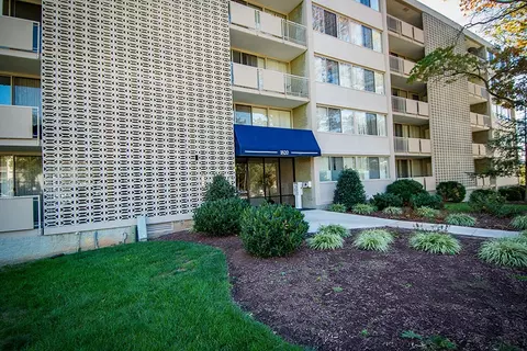 1818 Metzerott Rd #18200A3, Adelphi, MD 20783 photo 31
