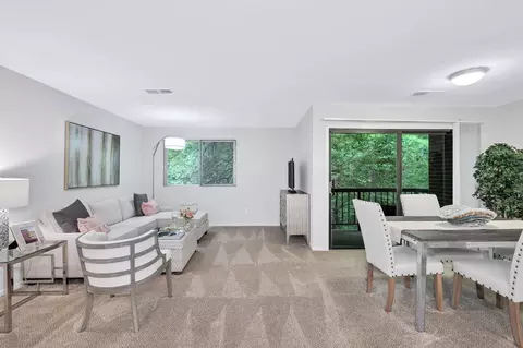 11901 Winterthur Ln #922-106, Reston, VA 20191