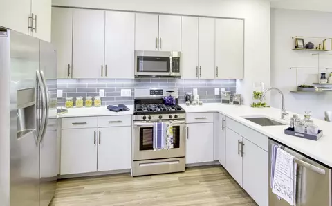 675 Monmouth St #641, Jersey City, NJ 07306