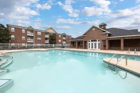 2792 Stantonsburg Rd #2720-3G, Greenville, NC 27834