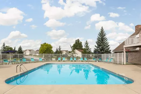 2302 E Wallen Rd #2304M, Fort Wayne, IN 46825