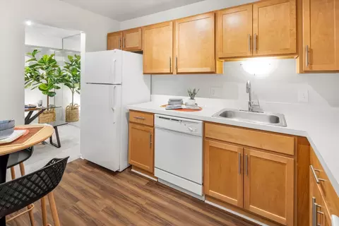 22540 Fairmont Dr #21102, Farmington Hills, MI 48335