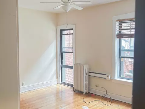 2876 N Clark St #2890-3, Chicago, IL 60657