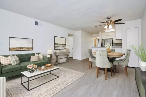 28856 N Silver Saddle Cir #20-102, Santa Clarita, CA 91387