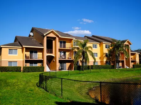 1000 Indian Trace Cir #11-106, West Palm Beach, FL 33407