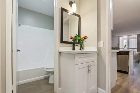 1377 E Windsor Rd #111, Glendale, CA 91205 photo 14