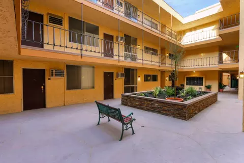 1377 E Windsor Rd #111, Glendale, CA 91205 photo 3